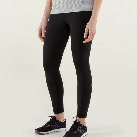 ❤️SOLD❤️ Lululemon Ice Queen Tight size 8 - Picture 2 of 4